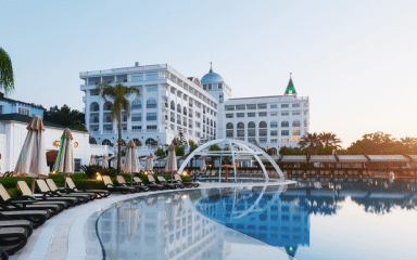 Hotel & Hospitality