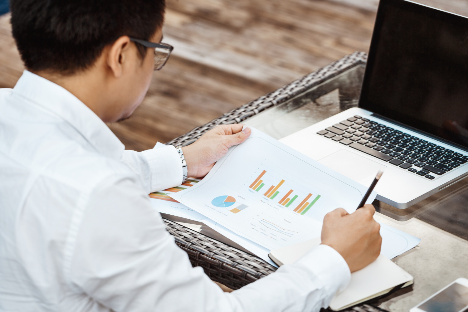 KPI tracking service business