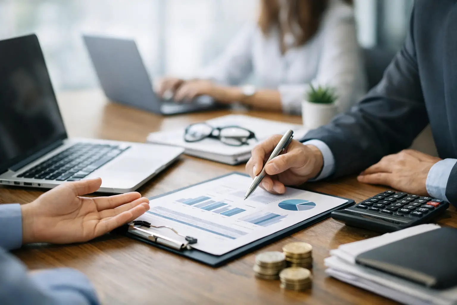 How to Choose the Best Outsourced Accounting Services
